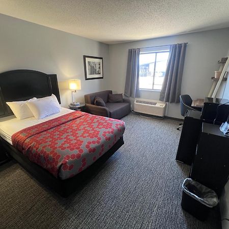 American Inn And Suites Ionia エクステリア 写真