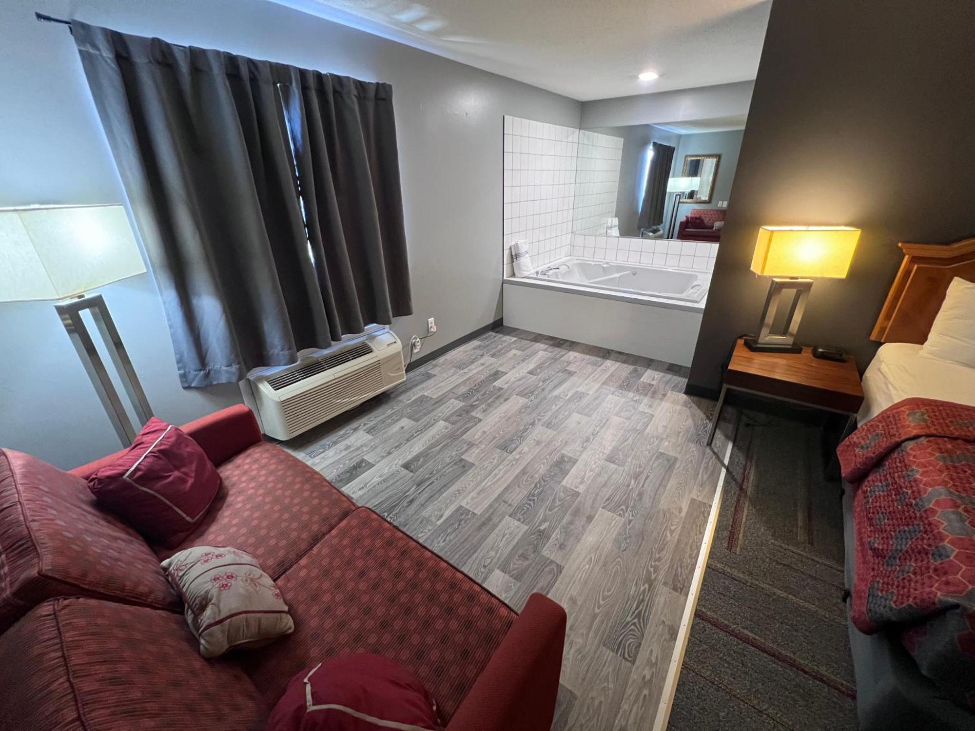 American Inn And Suites Ionia エクステリア 写真