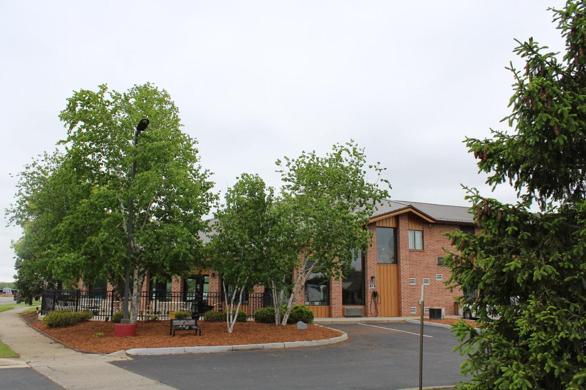 American Inn And Suites Ionia エクステリア 写真