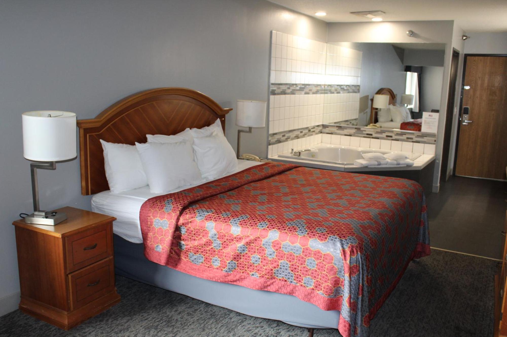 American Inn And Suites Ionia エクステリア 写真