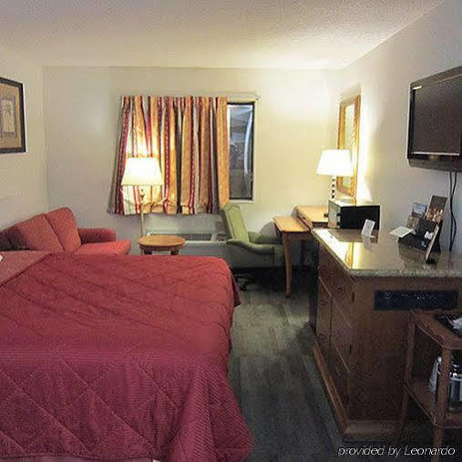 American Inn And Suites Ionia エクステリア 写真